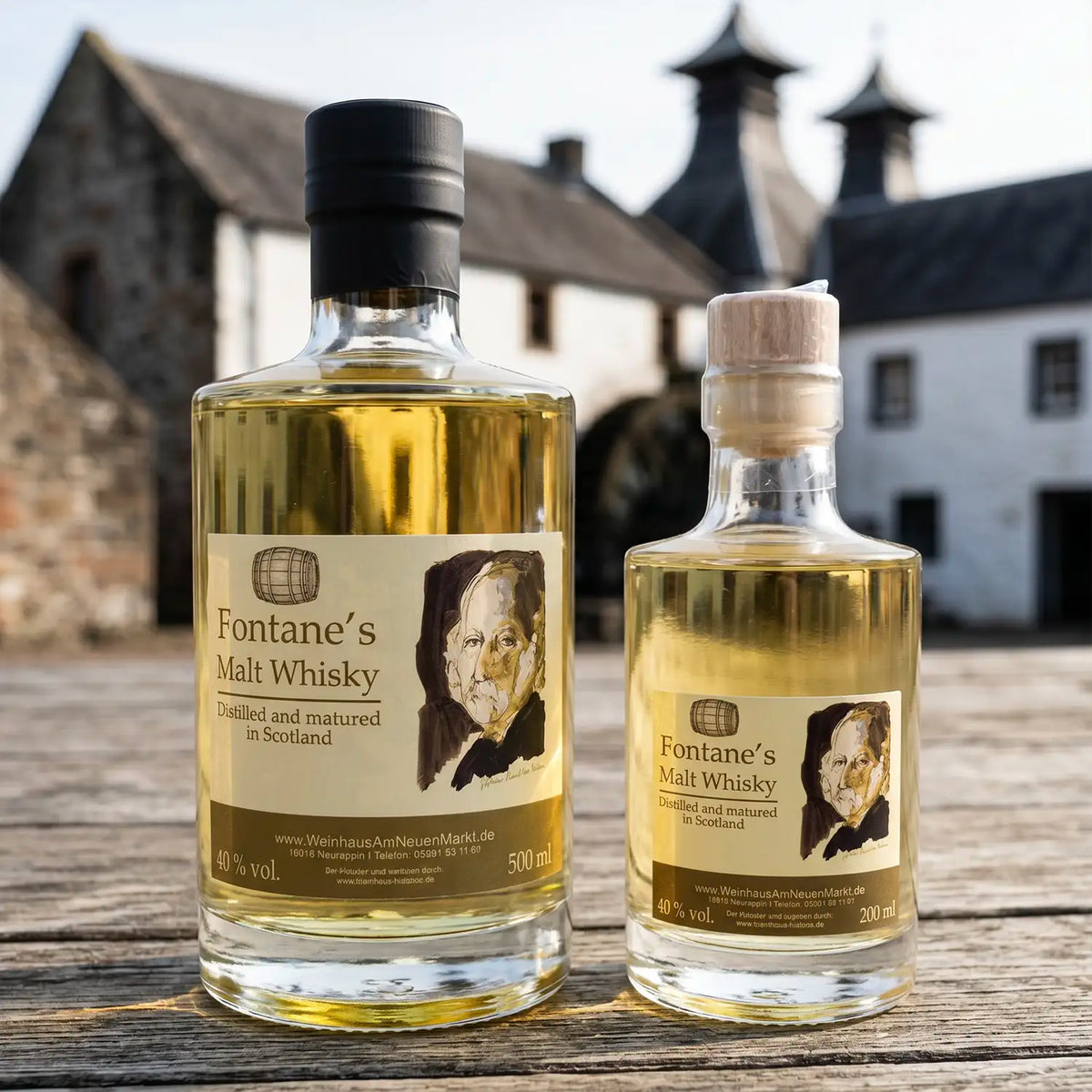neuruppin-fontanes-whisky-500ml-200ml-beide-mitDestilleimHintergrund